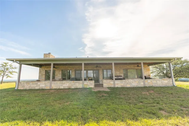 $5,980,000 | Undisclosed Address, Hye, TX 78635