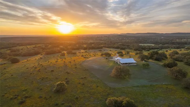 $5,980,000 | Undisclosed Address, Hye, TX 78635