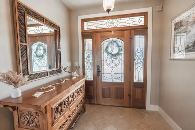 $5,980,000 | Undisclosed Address, Hye, TX 78635