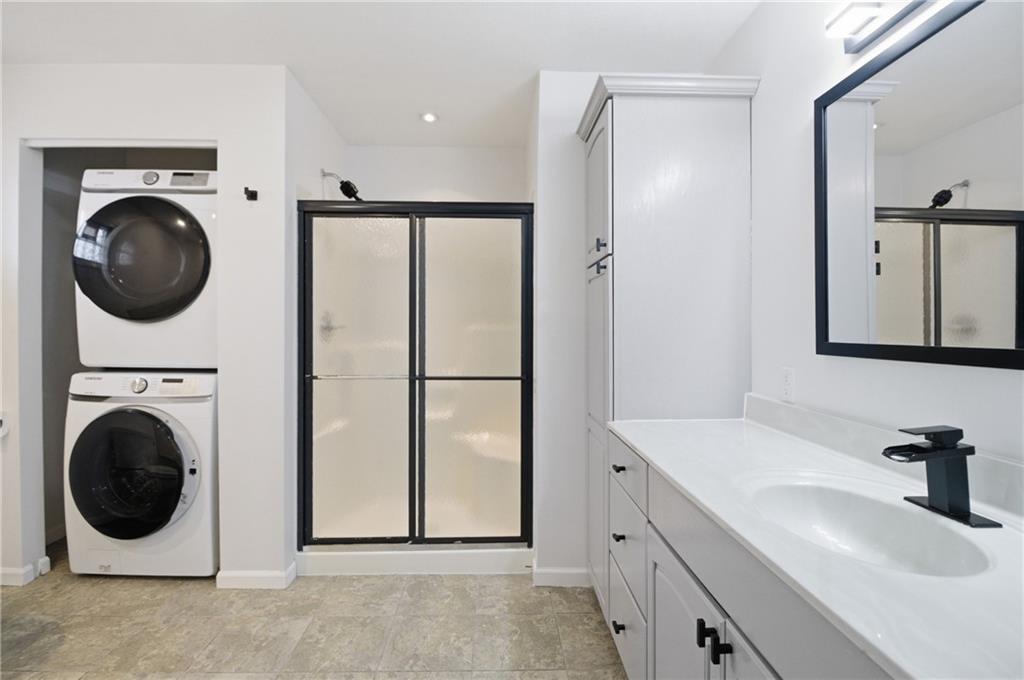 407 1st Street Uniontown, PA 15401 - Photo 11 of 41