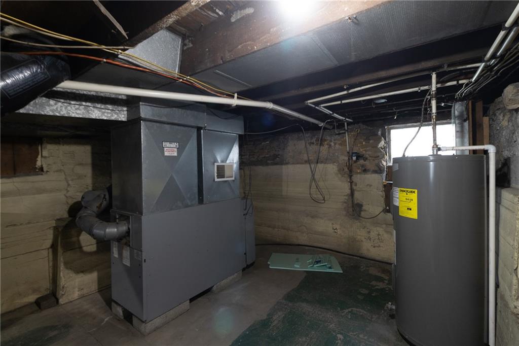 407 1st Street Uniontown, PA 15401 - Photo 24 of 41