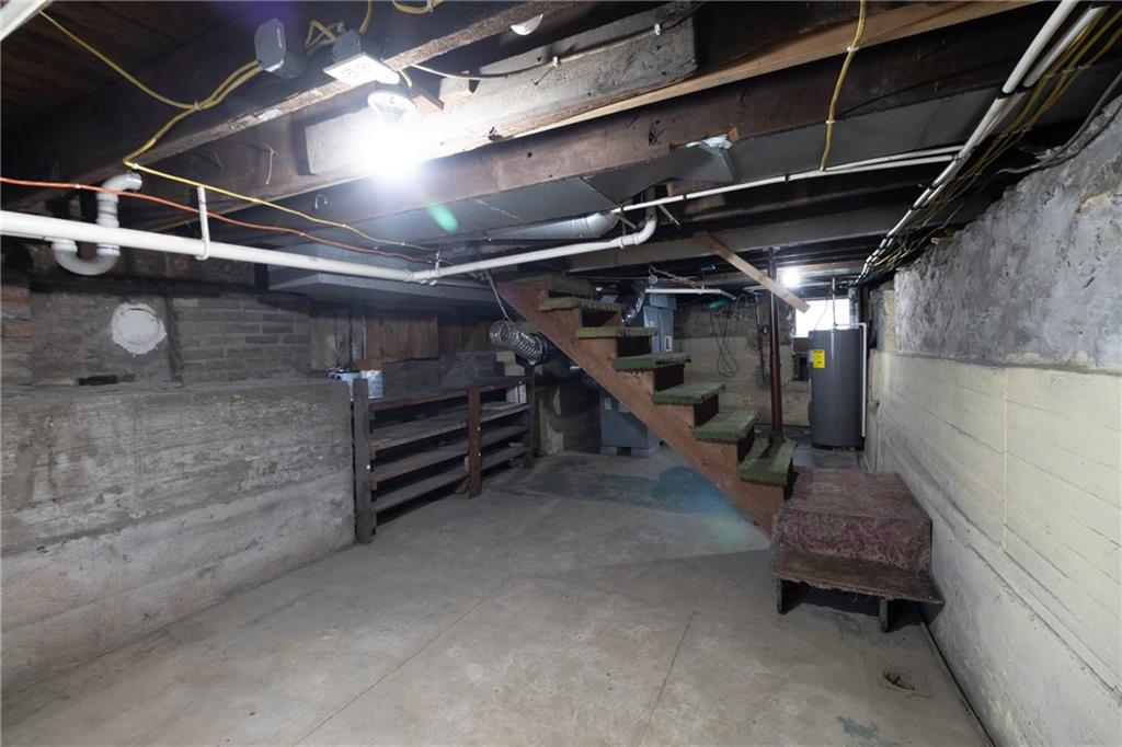 407 1st Street Uniontown, PA 15401 - Photo 25 of 41