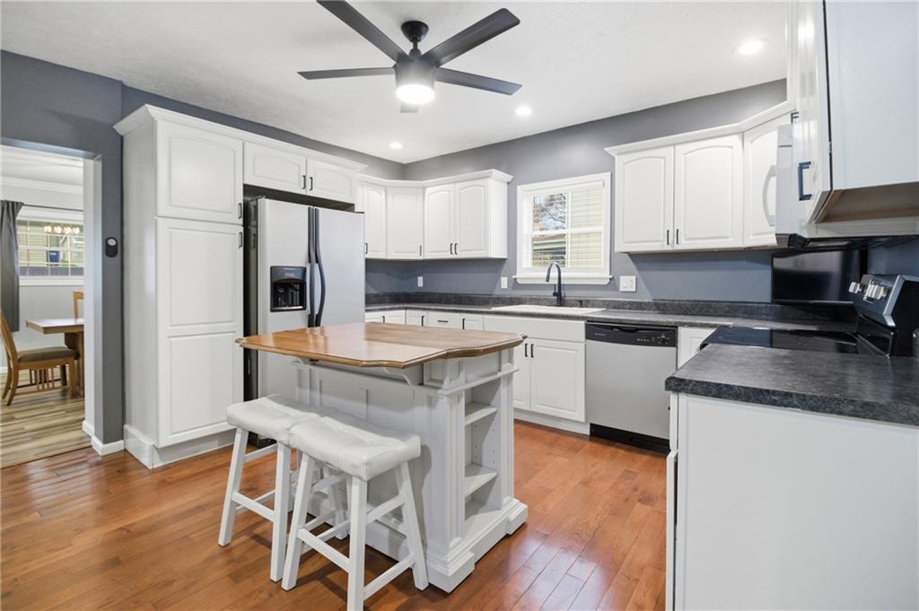 407 1st Street Uniontown, PA 15401 - Photo 8 of 41