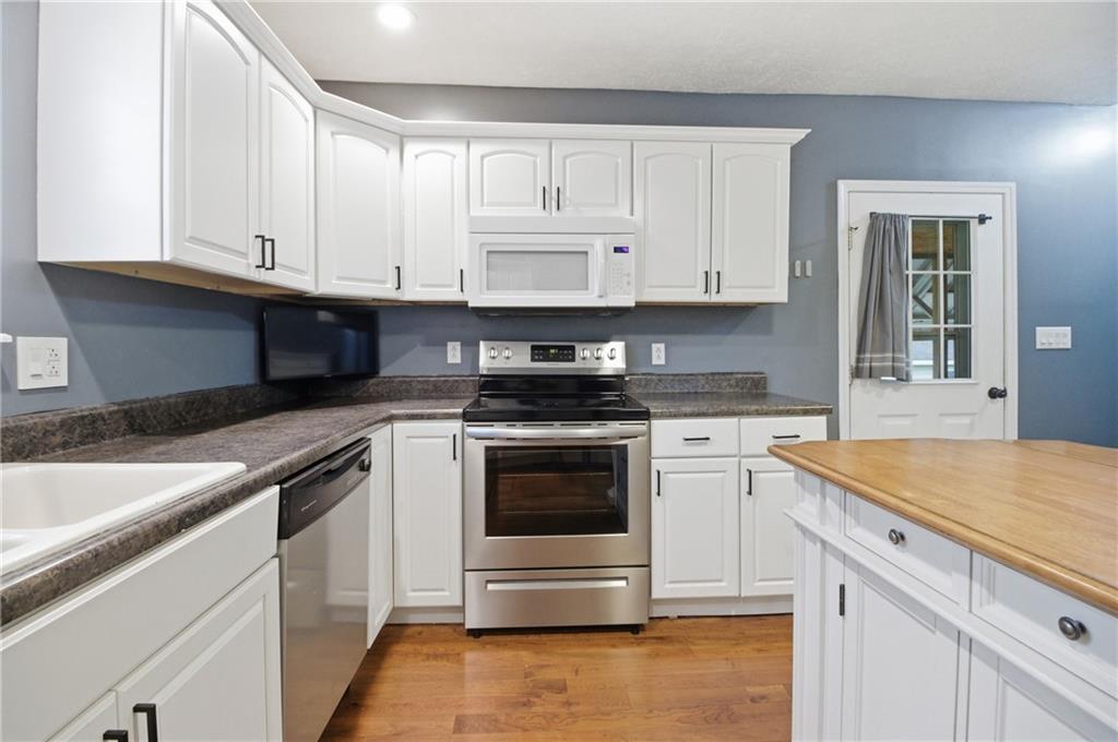 407 1st Street Uniontown, PA 15401 - Photo 9 of 41