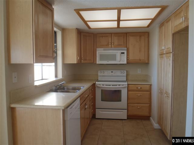 3423 Ridgecrest Drive Reno, NV 89512 - Photo 6 of 13 Photo 6