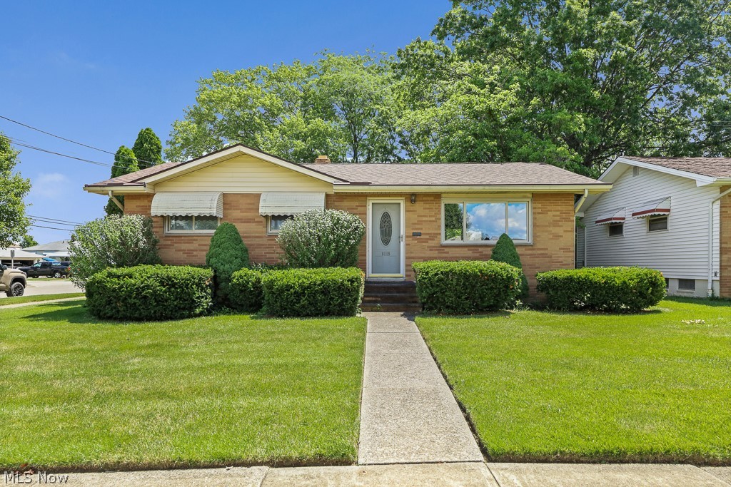 6115 Fry Road Brook Park, OH 44142 - Photo 2 of 42