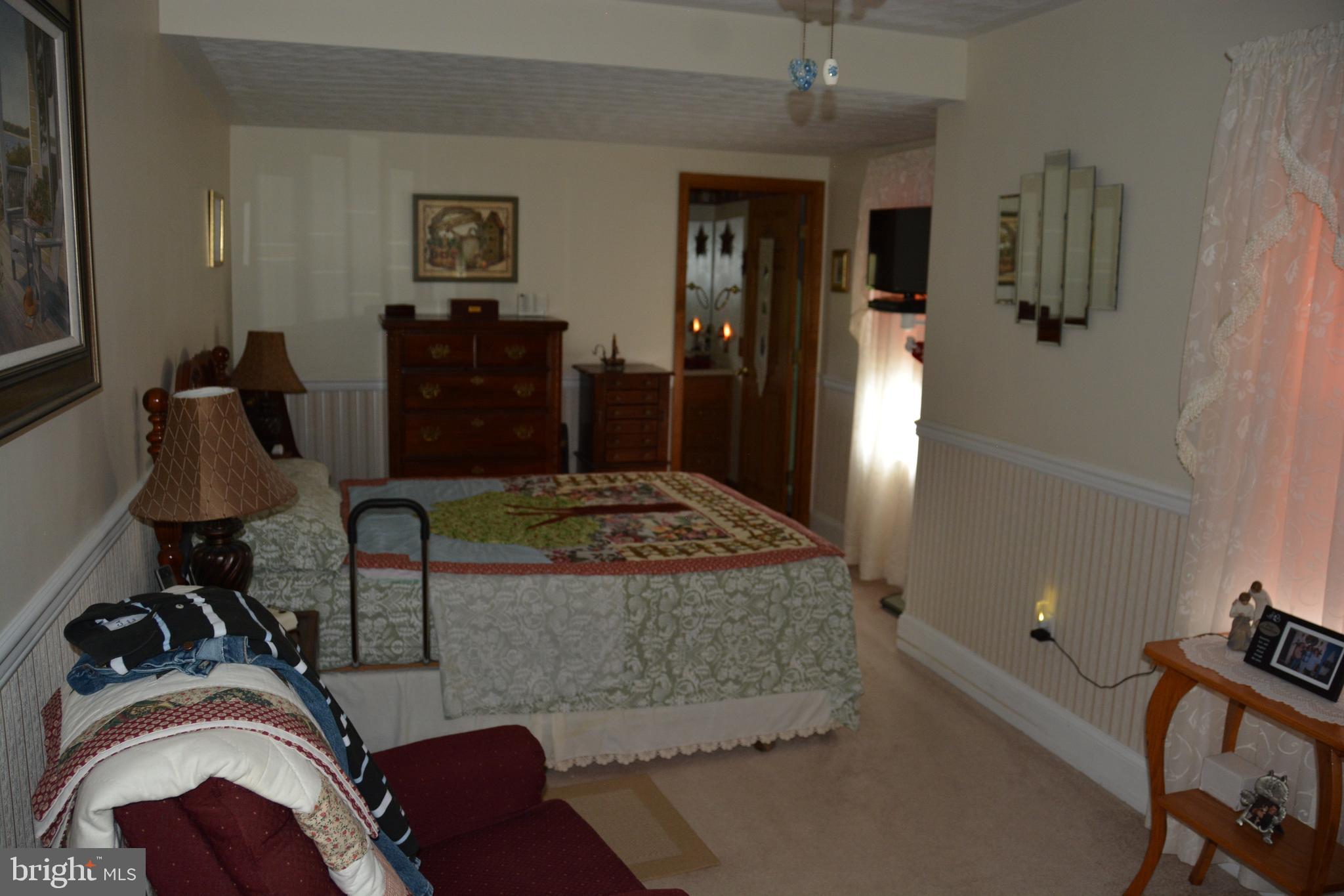 759 Round Hill Road Winchester, VA 22602 - Photo 14 of 70 Master bedroom