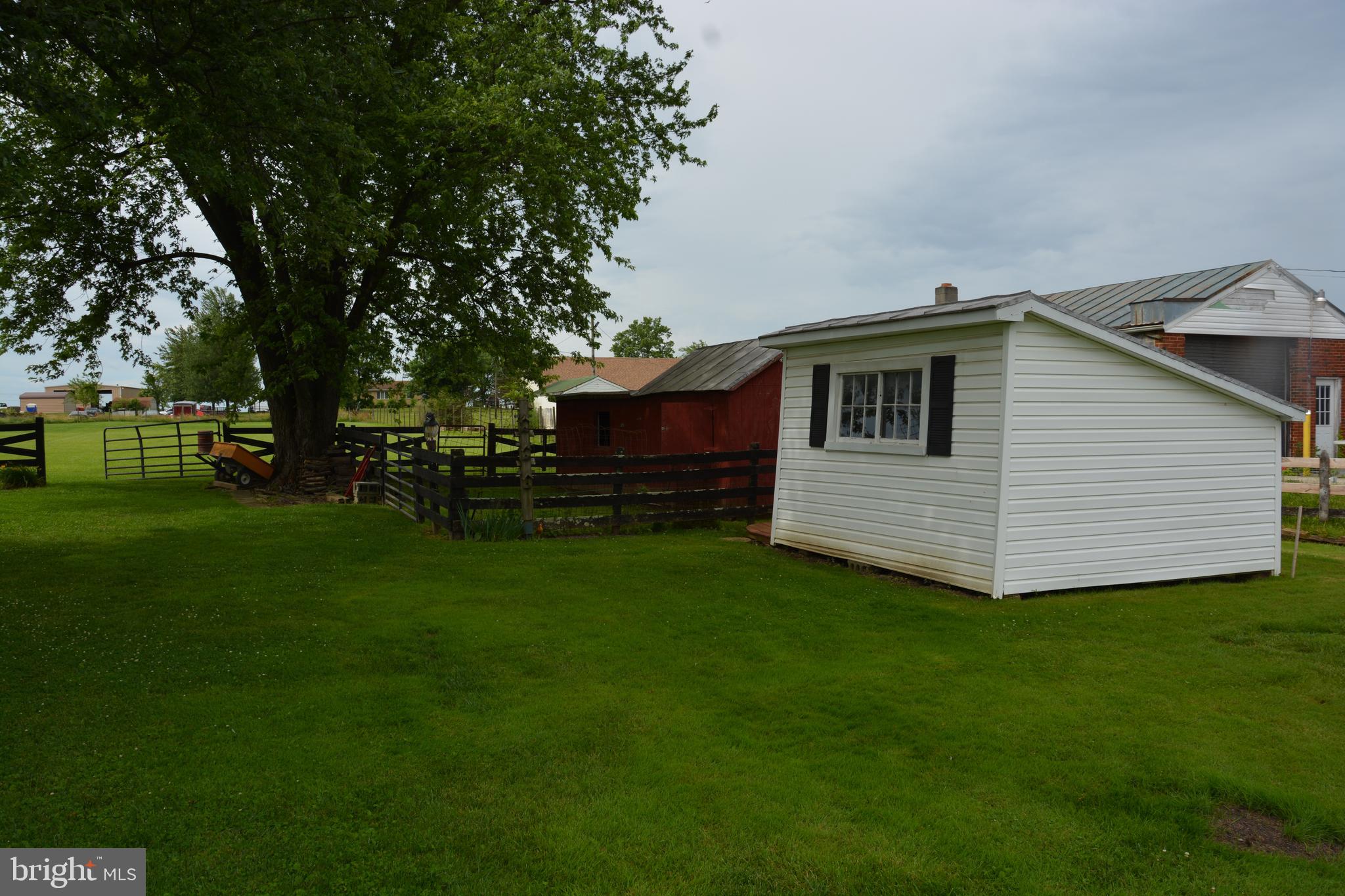 759 Round Hill Road Winchester, VA 22602 - Photo 40 of 70 Workshop/shed and small barn