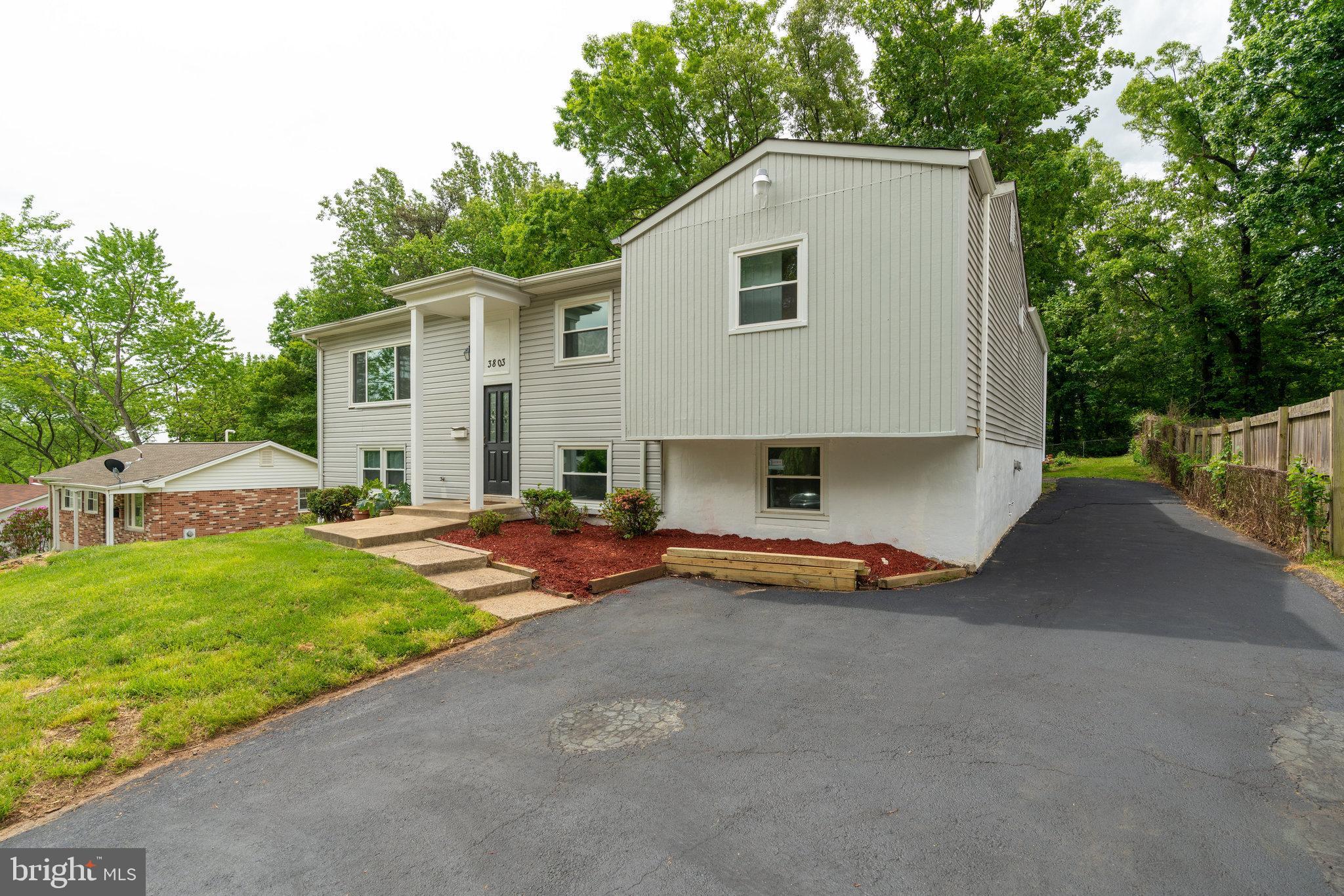 3803 Findley Road Woodbridge, VA 22193 - Photo 2 of 47 Gallery Image 2