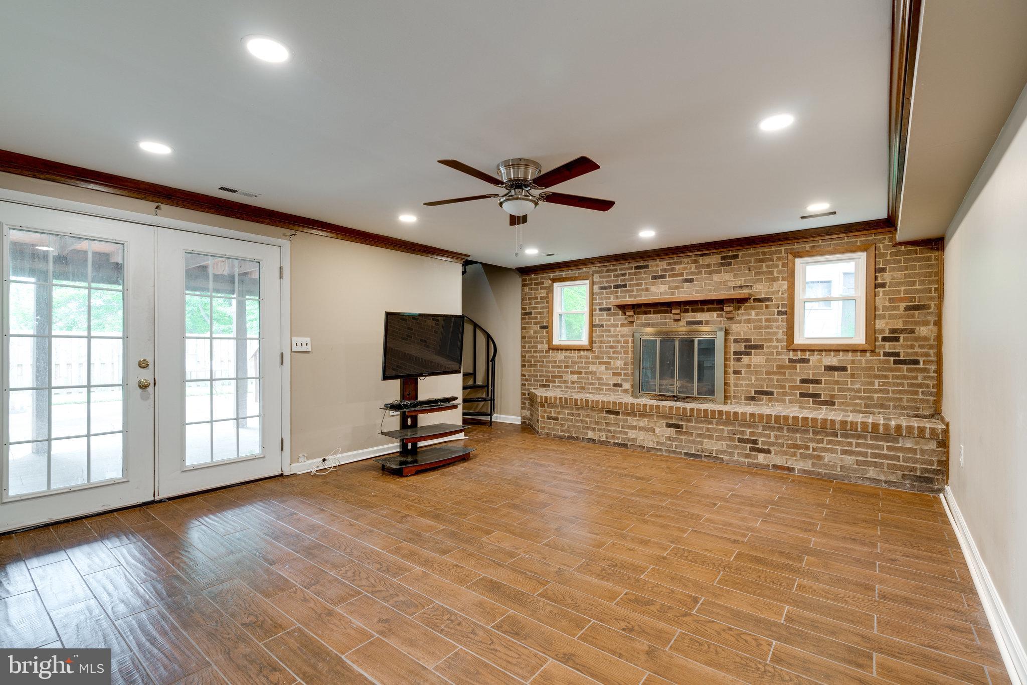 3803 Findley Road Woodbridge, VA 22193 - Photo 20 of 47 Gallery Image 20