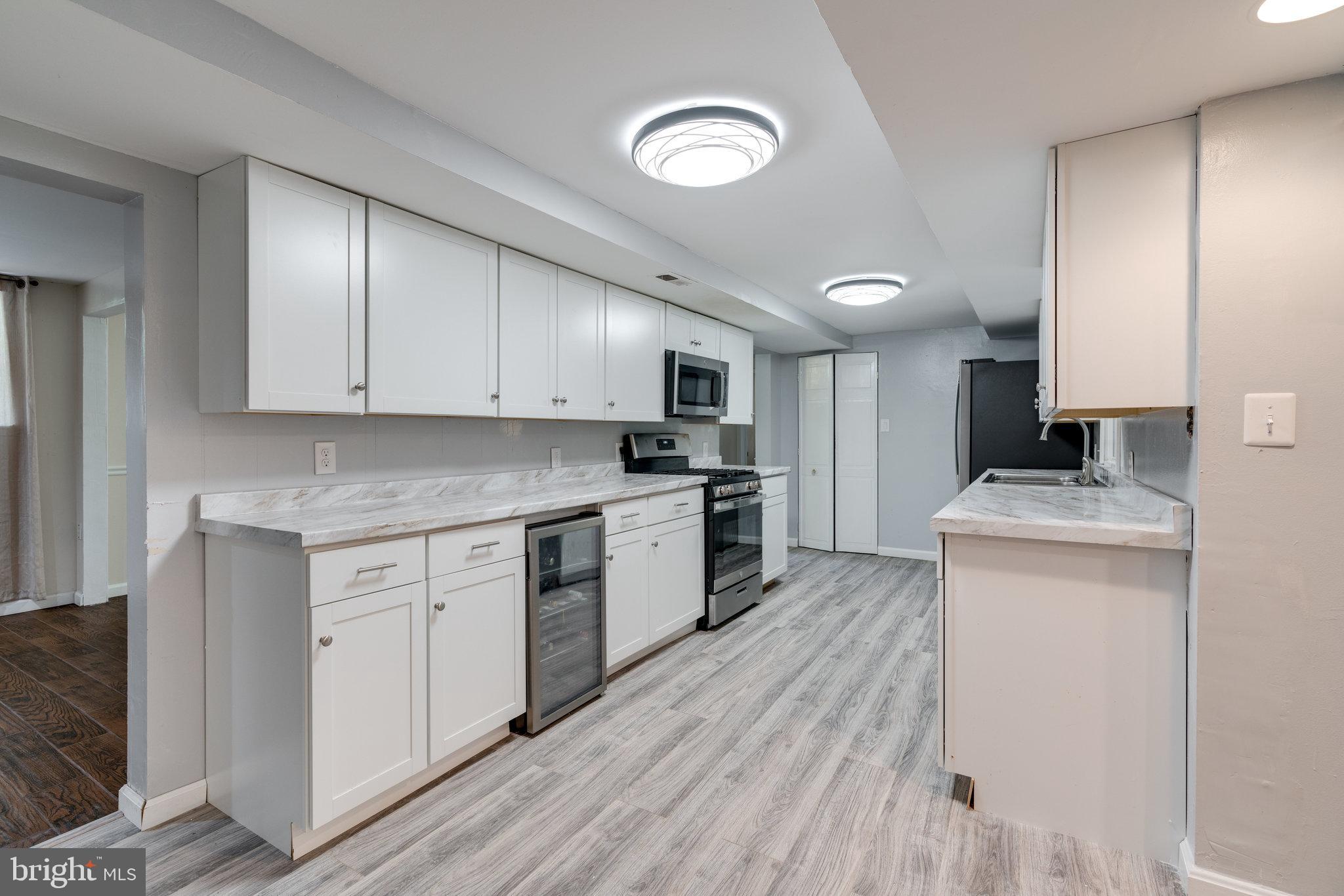 3803 Findley Road Woodbridge, VA 22193 - Photo 7 of 47 Kitchen!
