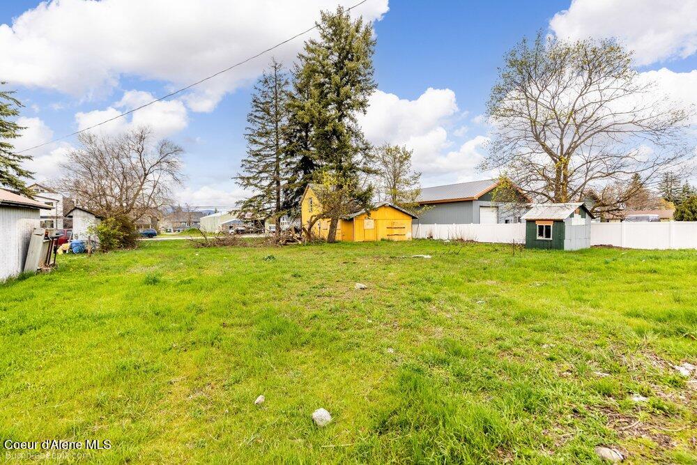 504 East 3rd Avenue Post Falls, ID 83854 - Photo 11 of 30 011_bb193578-11_997