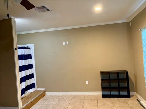 $1,050 | 2433 Duncan Drive, Freeport, TX 77541