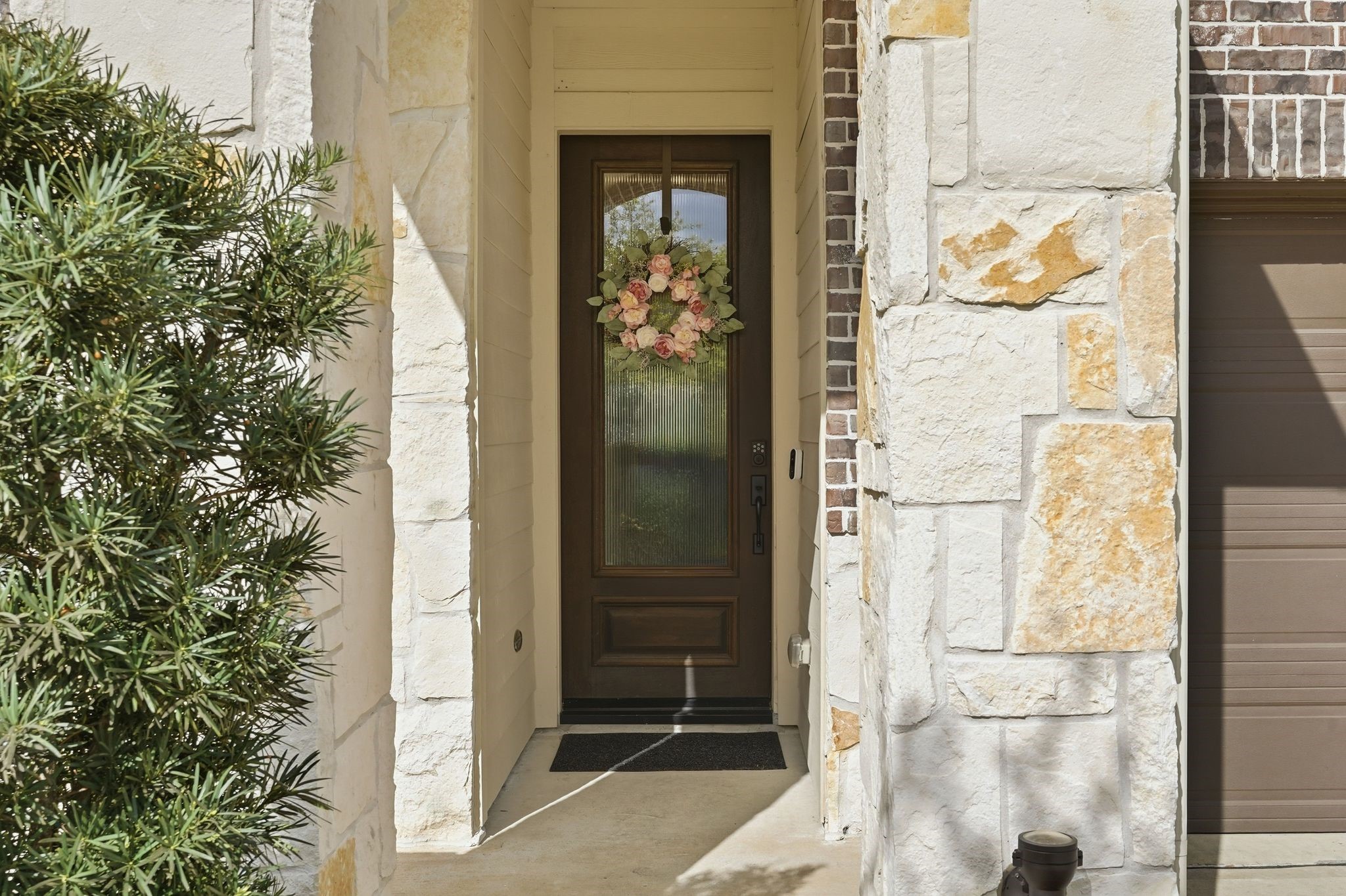 24423 Morningside Terrace Tomball, TX 77375 - Photo 11 of 47 a view of a entryway of the house