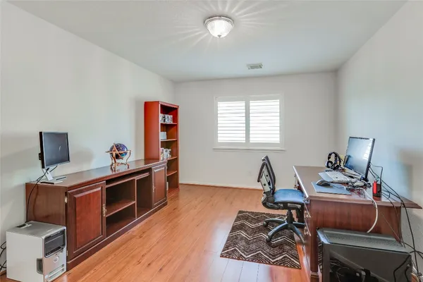 $3,100 | 5914 Saber River, Sugar Land, TX 77479