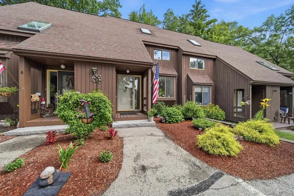$380,000 | 7 Cortez Drive, Unit 40, Nashua, NH 03062