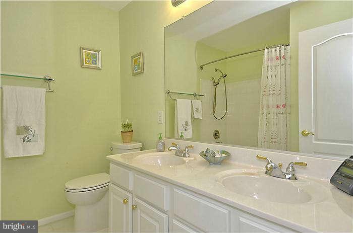 14213 Autumn Gold Road Boyds, MD 20841 - Photo 22 of 27 Bath