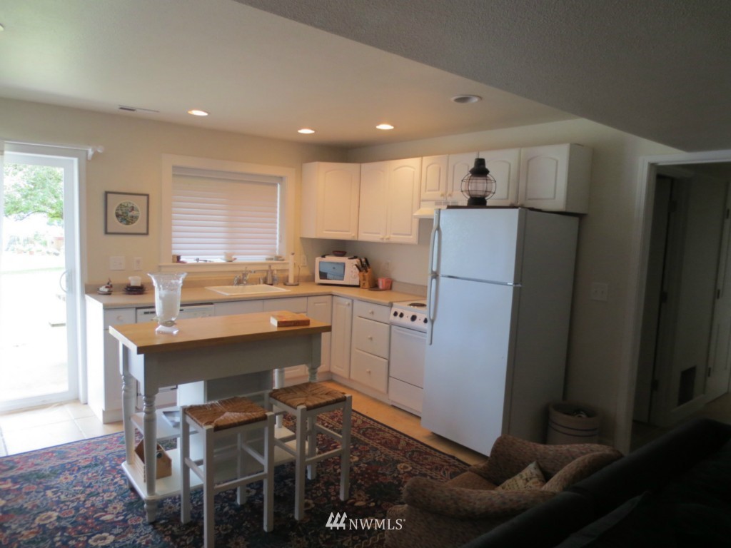 151 Okonek Road Grapeview, WA 98546 - Photo 8 of 15 Gallery Image 8