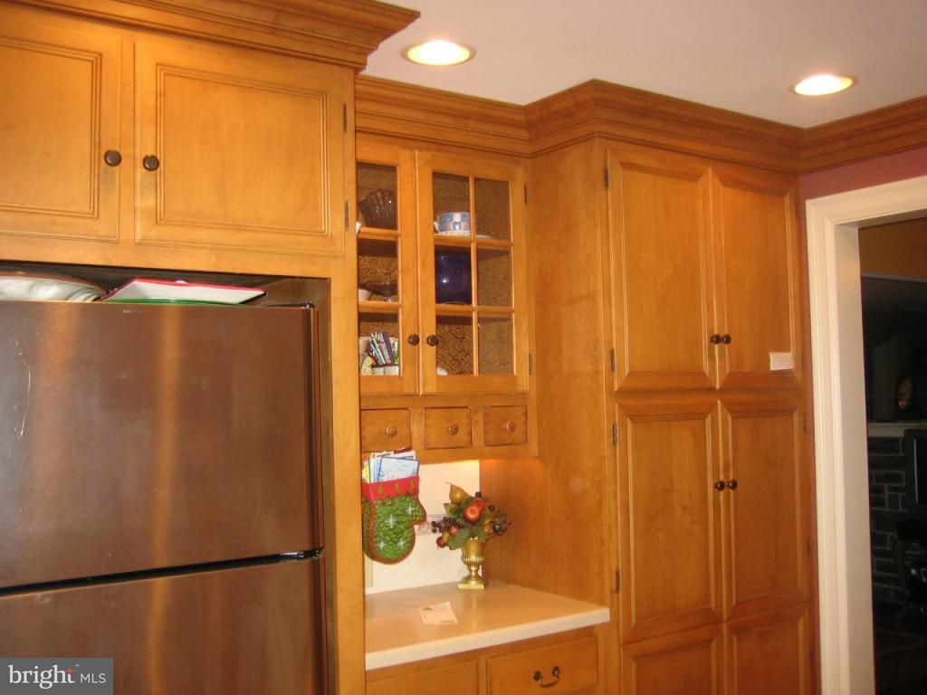 251 East Roseville Road Lancaster, PA 17601 - Photo 11 of 27 Gallery Image 11