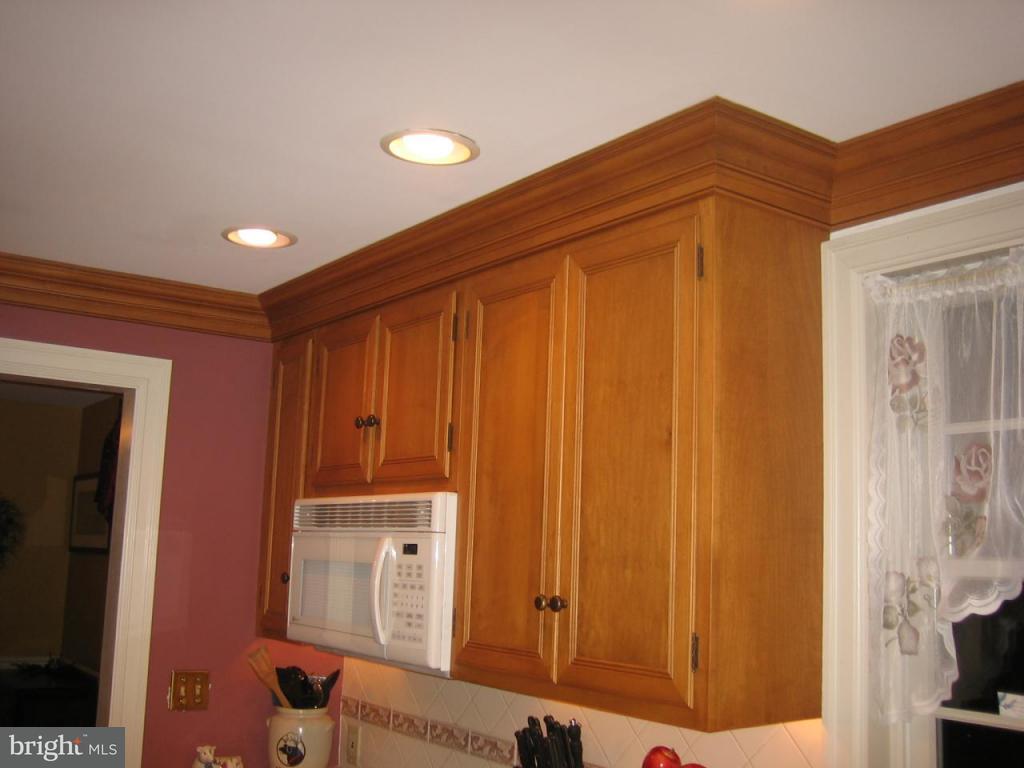 251 East Roseville Road Lancaster, PA 17601 - Photo 12 of 27 Gallery Image 12