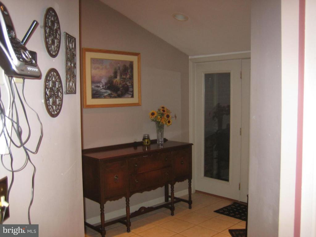 251 East Roseville Road Lancaster, PA 17601 - Photo 16 of 27 Gallery Image 16