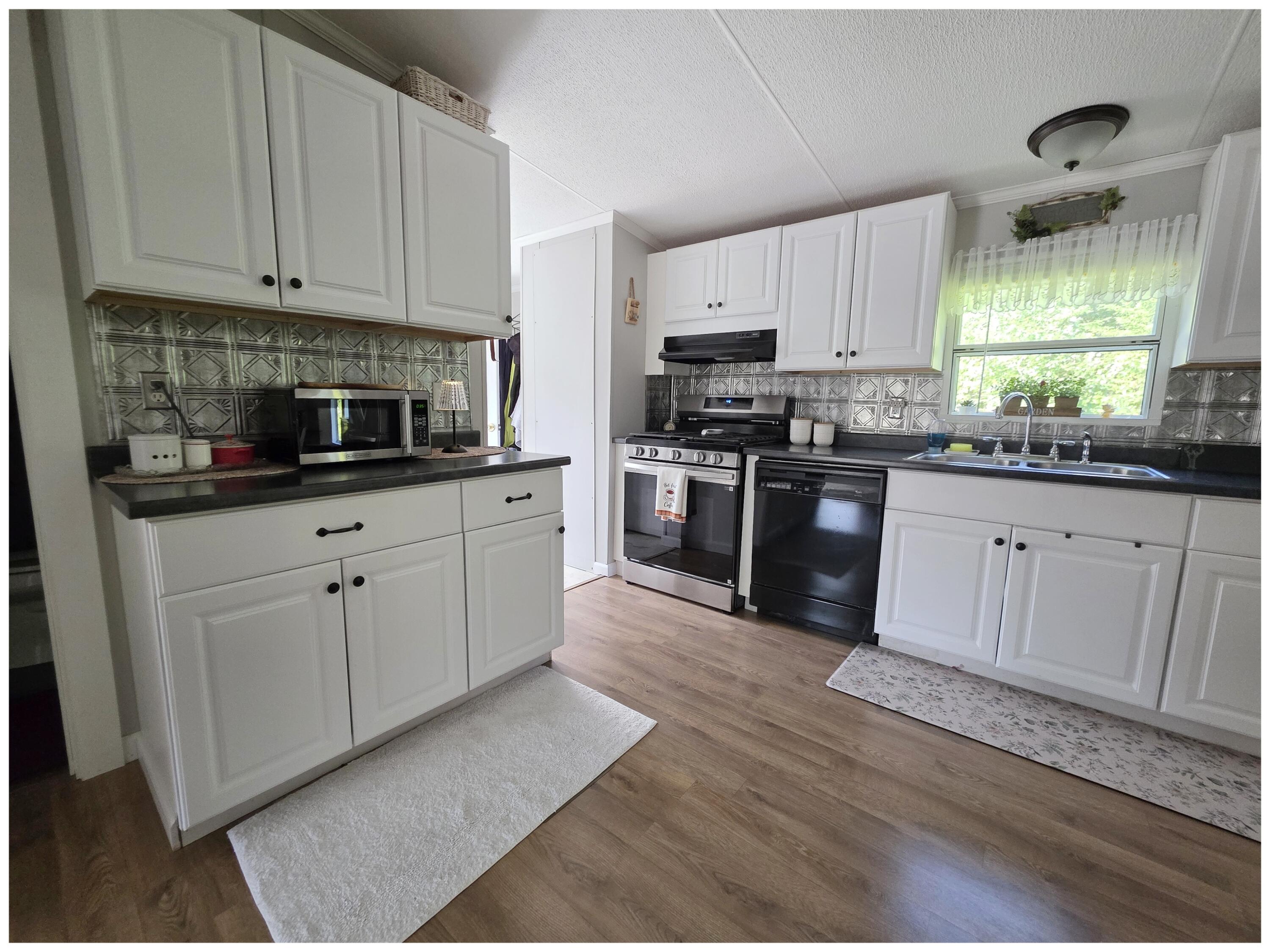 59 Ocean Point Road, Unit 26 Boothbay Harbor, ME 04538 - Photo 9 of 30 20260616_164902