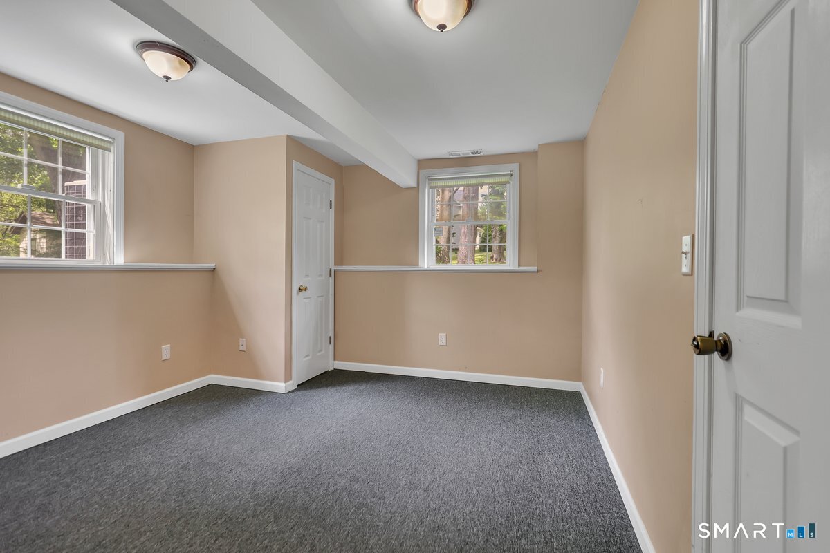 95 Higgins Road Cheshire, CT 06410 - Photo 28 of 40