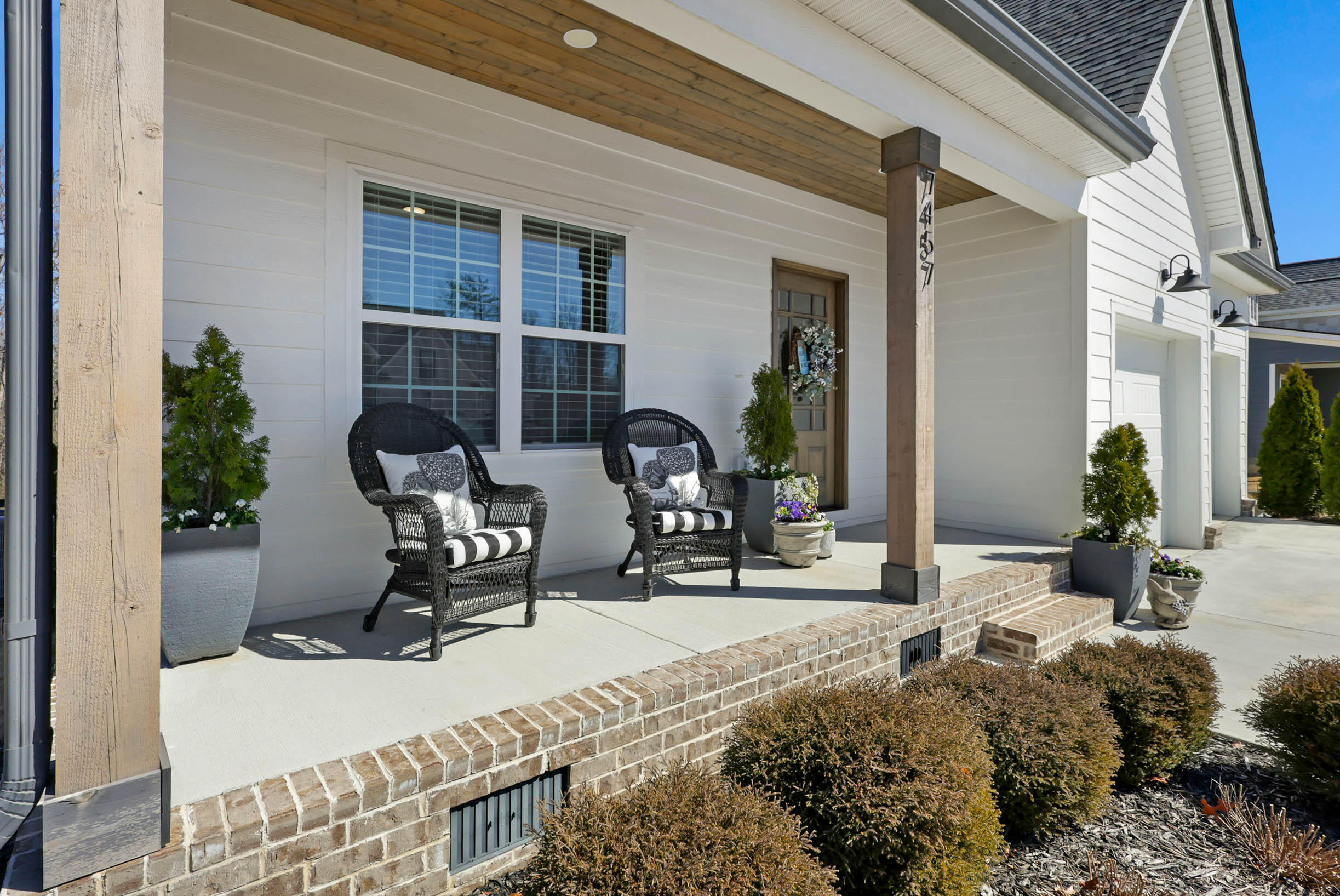 7457 Peytons Rise Way Georgetown, TN 37336 - Photo 6 of 49 Front Porch
