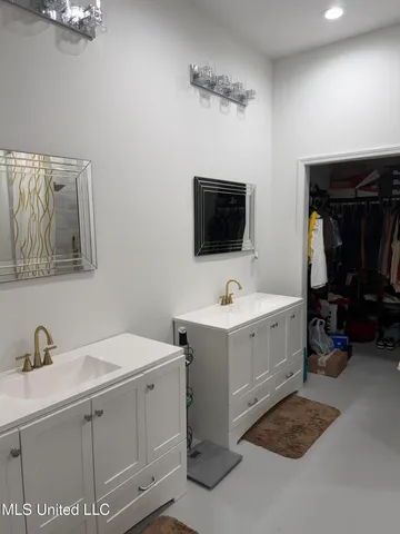 $390,000 | 622 Highway 583, Tylertown, MS 39667