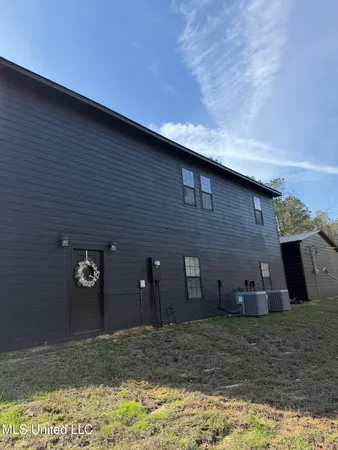 $390,000 | 622 Highway 583, Tylertown, MS 39667