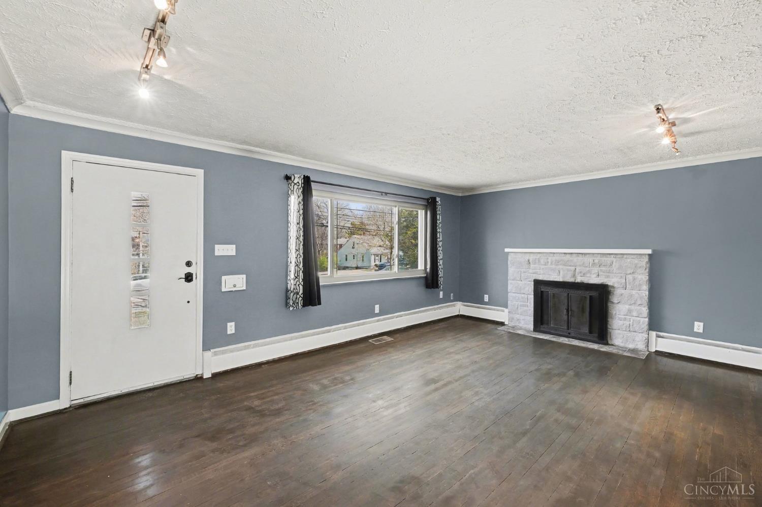 6263 Corbly Road Cincinnati, OH 45230 - Photo 5 of 22 Gallery Image 5