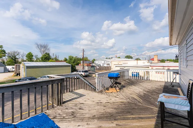 a view of a terrace with sitting area