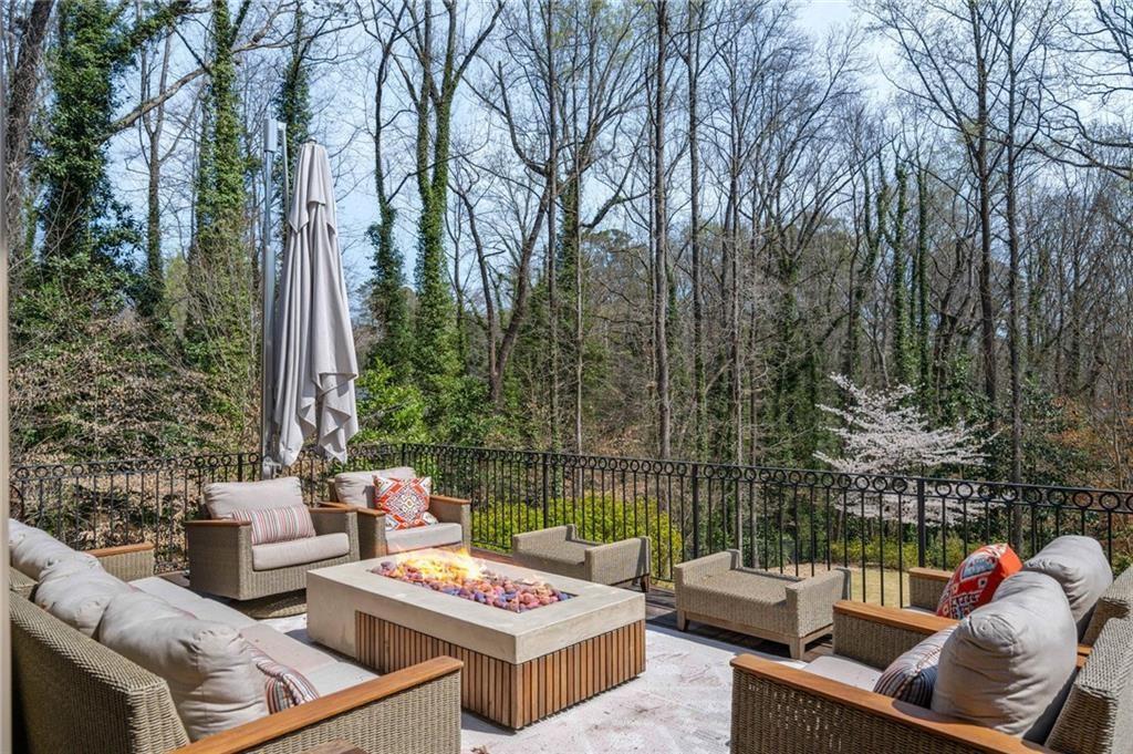 5265 Peachtree Dunwoody Road Sandy Springs, GA 30342 - Photo 22 of 122 not sure