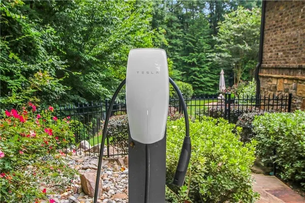 $24,000 | 5265 Peachtree Dunwoody Road, Sandy Springs, GA 30342