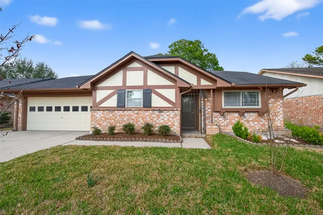 $1,800 | 3414 Lemon Tree Lane, Houston, TX 77088