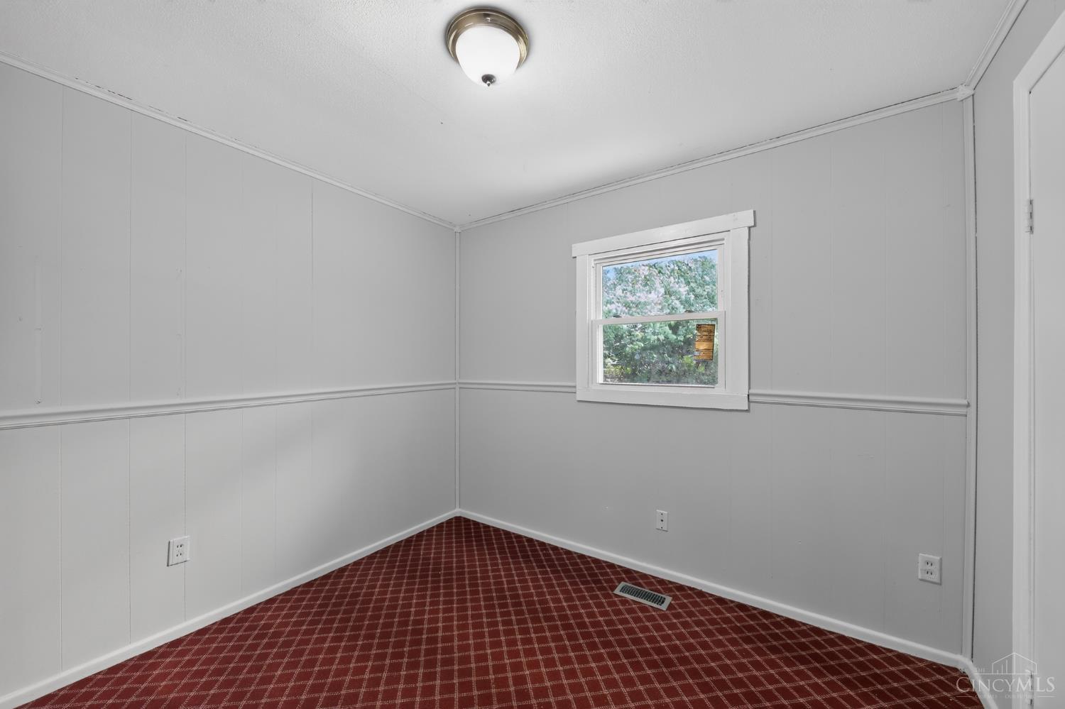 9670 Pippin Road Cincinnati, OH 45231 - Photo 20 of 30