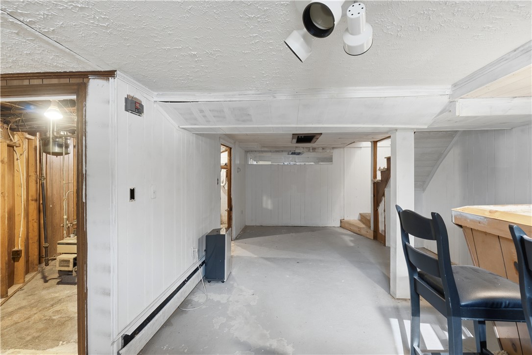 116 Warwick Road Pawtucket, RI 02861 - Photo 33 of 42