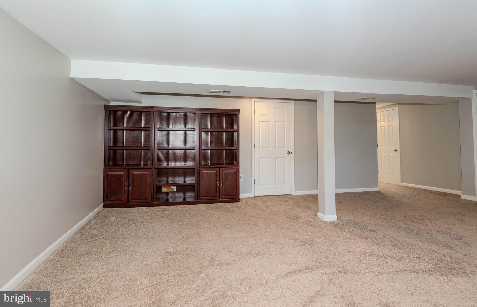 8462 Miramar Road Pasadena, MD 21122 - Photo 14 of 38 Spacious Family Room