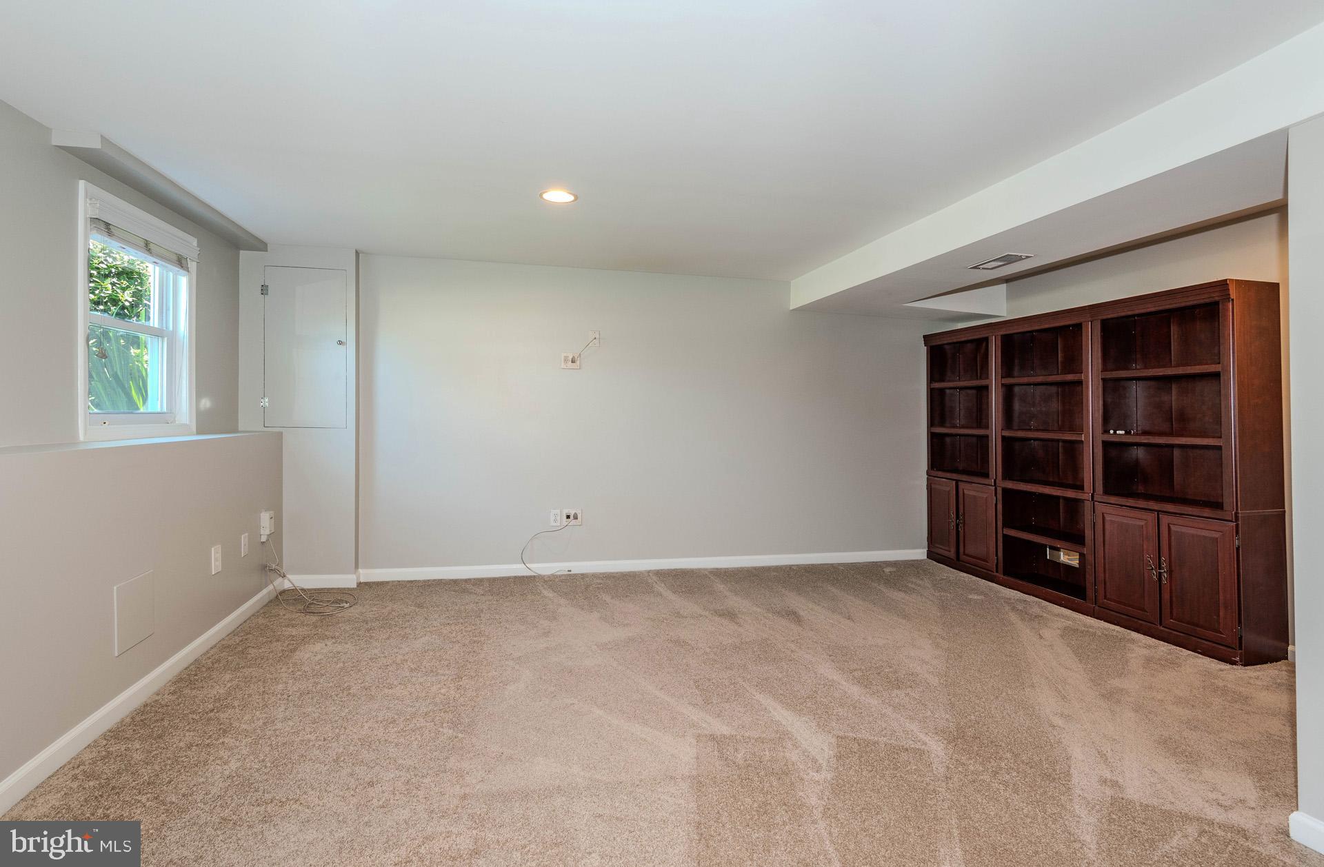 8462 Miramar Road Pasadena, MD 21122 - Photo 16 of 38 Gallery Image 16