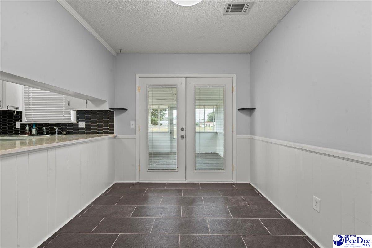1104 Askins Road Hartsville, SC 29550 - Photo 9 of 36 Gallery Image 9
