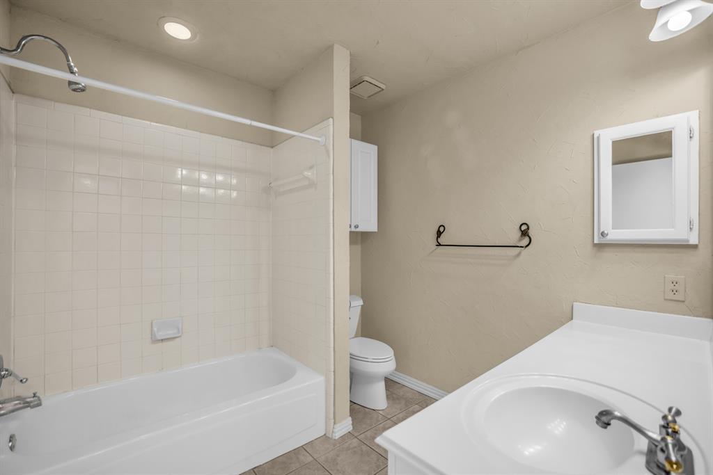 568 Grace Lane Coppell, TX 75019 - Photo 14 of 28