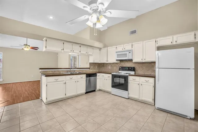 $1,950 | 568 Grace Lane, Coppell, TX 75019