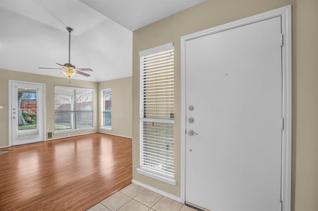 568 Grace Lane Coppell, TX 75019 - Photo 5 of 28