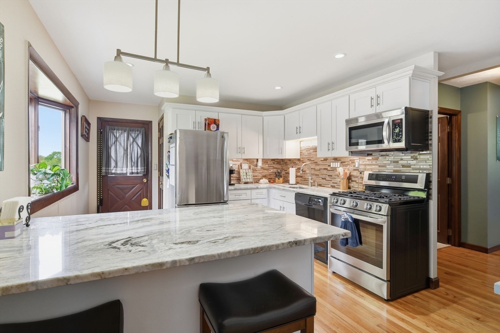 310 West Allen Ridge Road Springfield, MA 01118 - Photo 7 of 40 Gallery Image 7