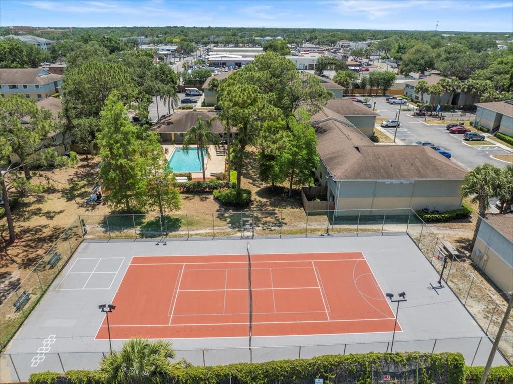 230 Thorntree Place, Unit 230 Brandon, FL 33510 - Photo 43 of 49 an aerial view of a house with a yard
