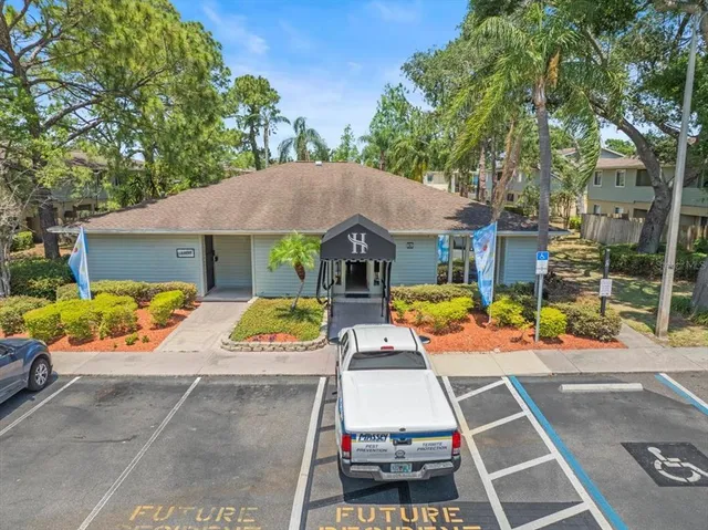 $184,000 | 230 Thorntree Place, Unit 230, Brandon, FL 33510