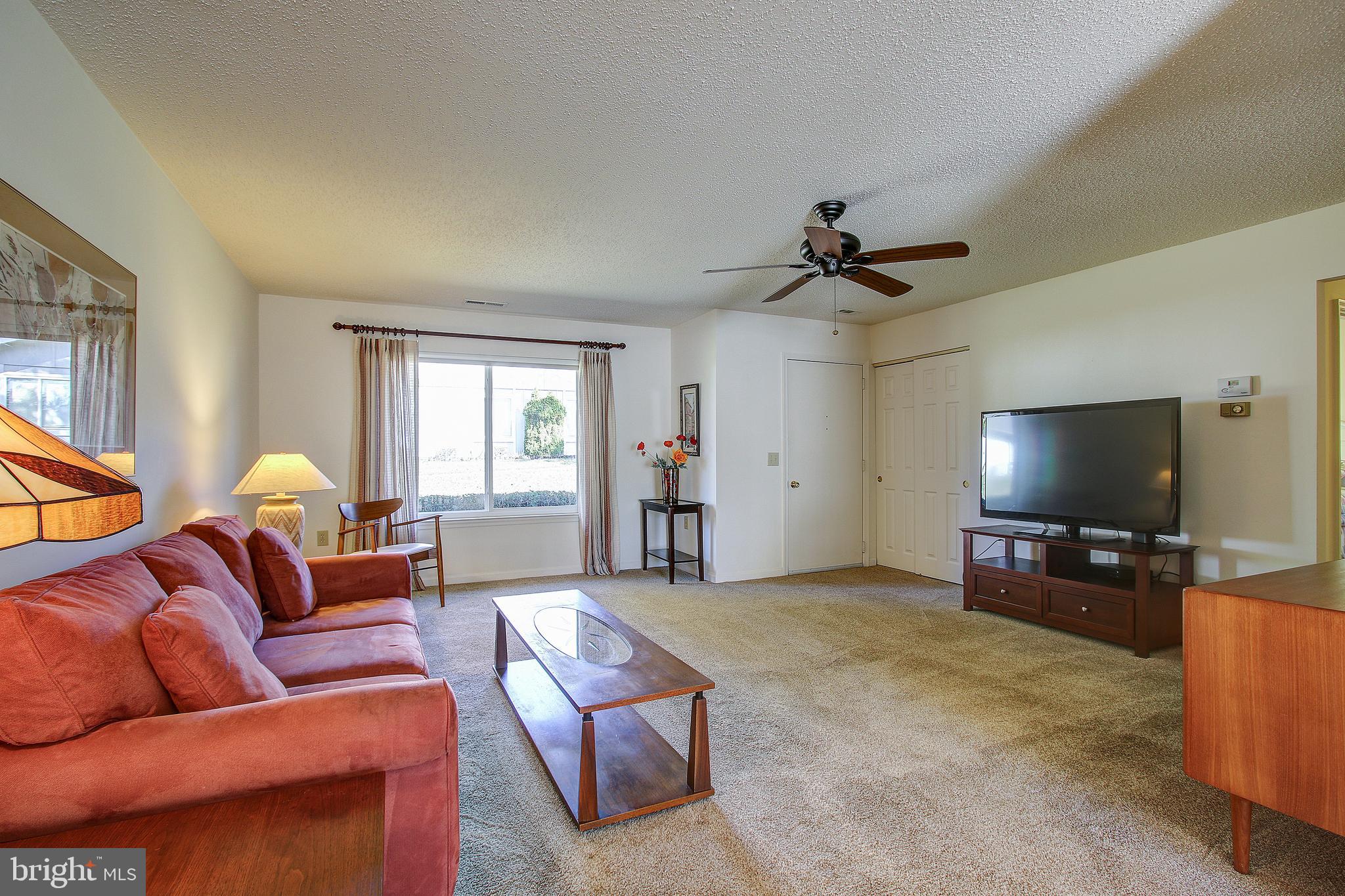3705 Bethnal Way, Unit 33B Silver Spring, MD 20906 - Photo 4 of 32 Living room, view 2