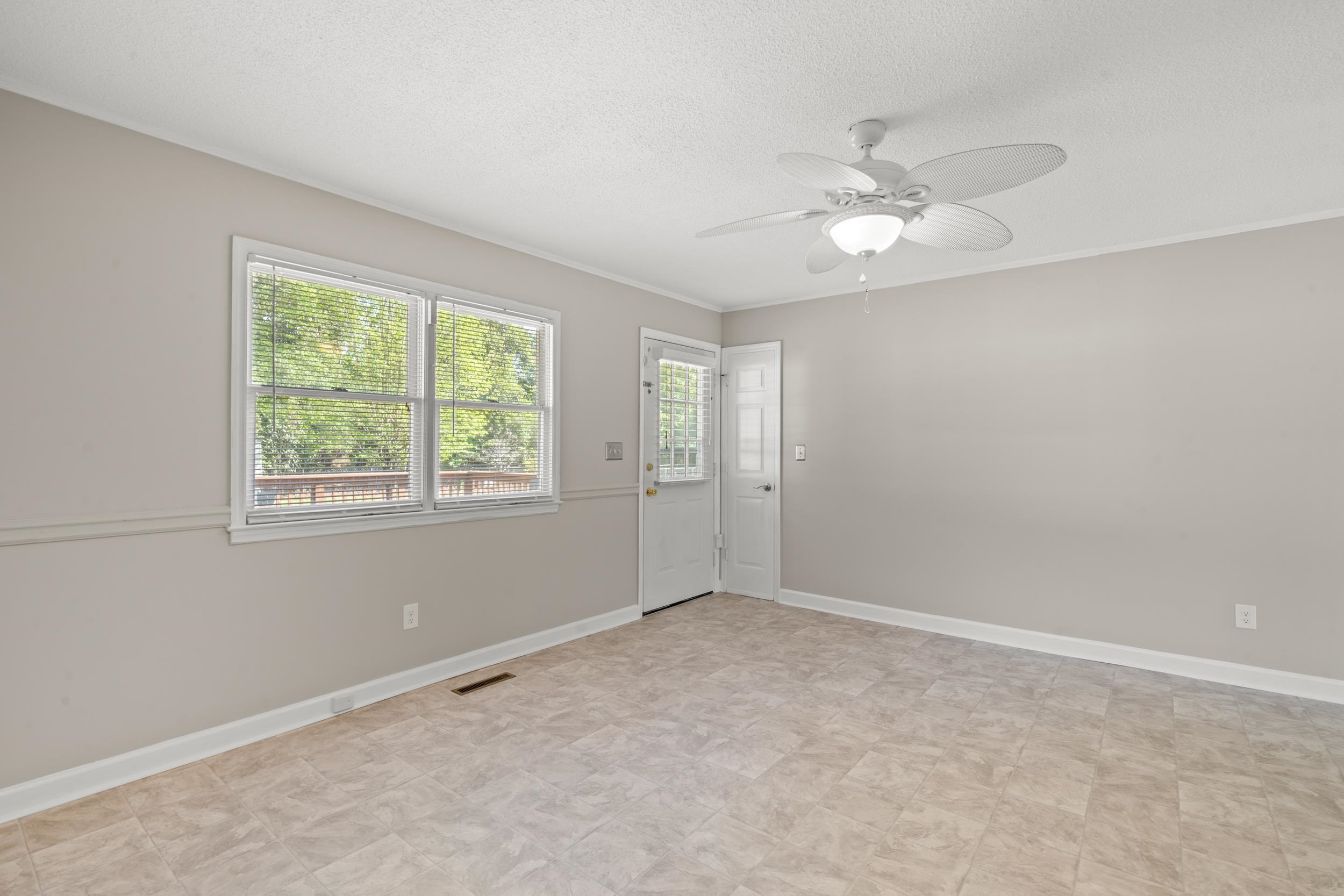 736 Millers Road Mullins, SC 29574 - Photo 6 of 38