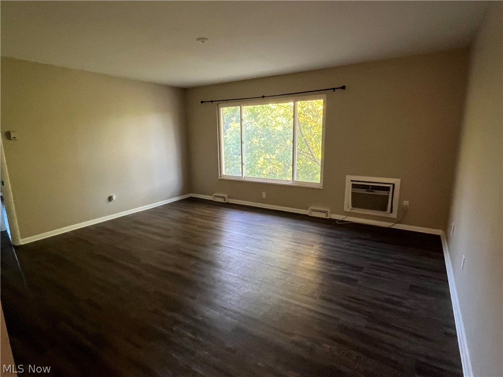 1560 Wagar Road Rocky River, OH 44116 - Photo 11 of 18