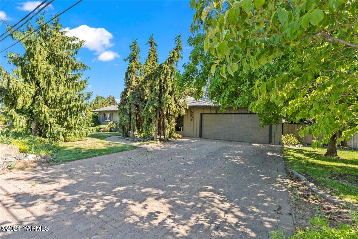 5908 West Chestnut Ave  